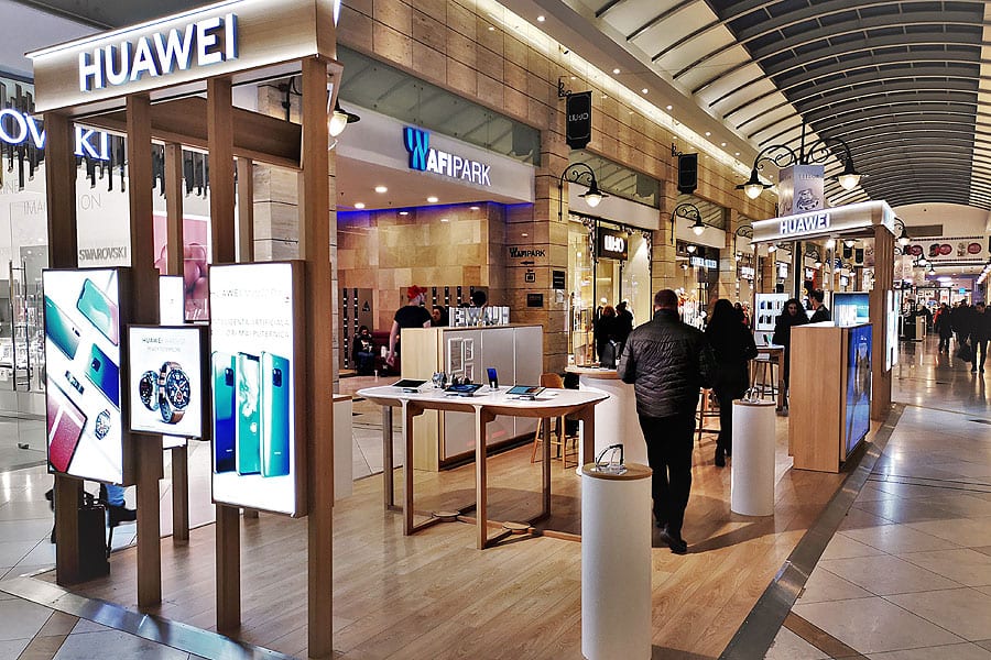 Huawei deschide primul Experience Shop în România