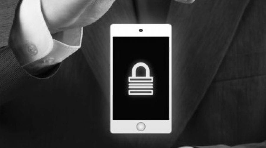 Vrei să îți vinzi smartphone-ul? Iată cum poți șterge tot din el!