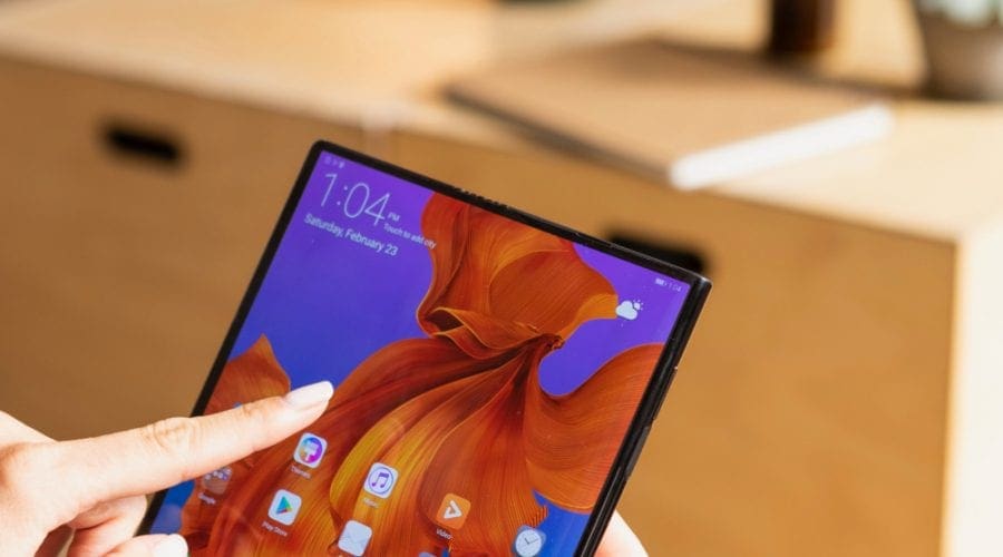 Huawei Mate X ajunge pe piață în această toamnă