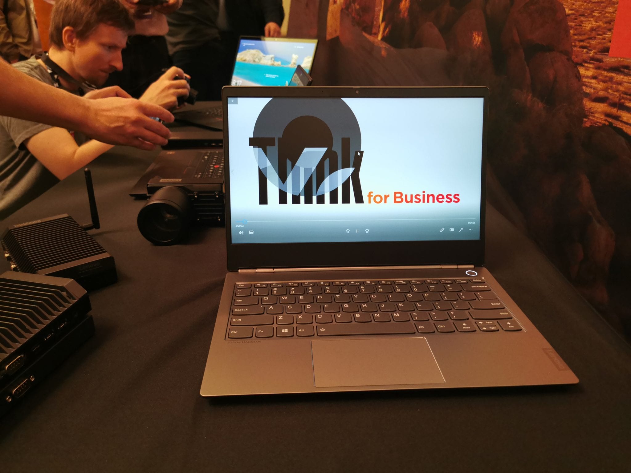 Lenovo lansează laptopurile ThinkBook, modele elegante și accesibile