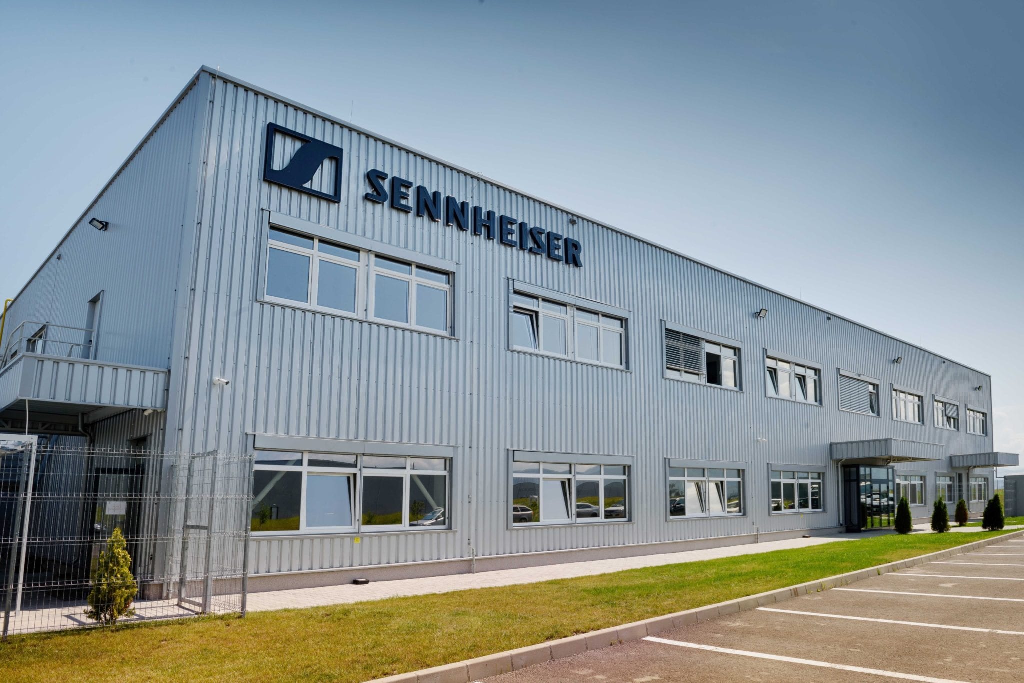 Seiheiser deschide oficial fabrica din Brașov