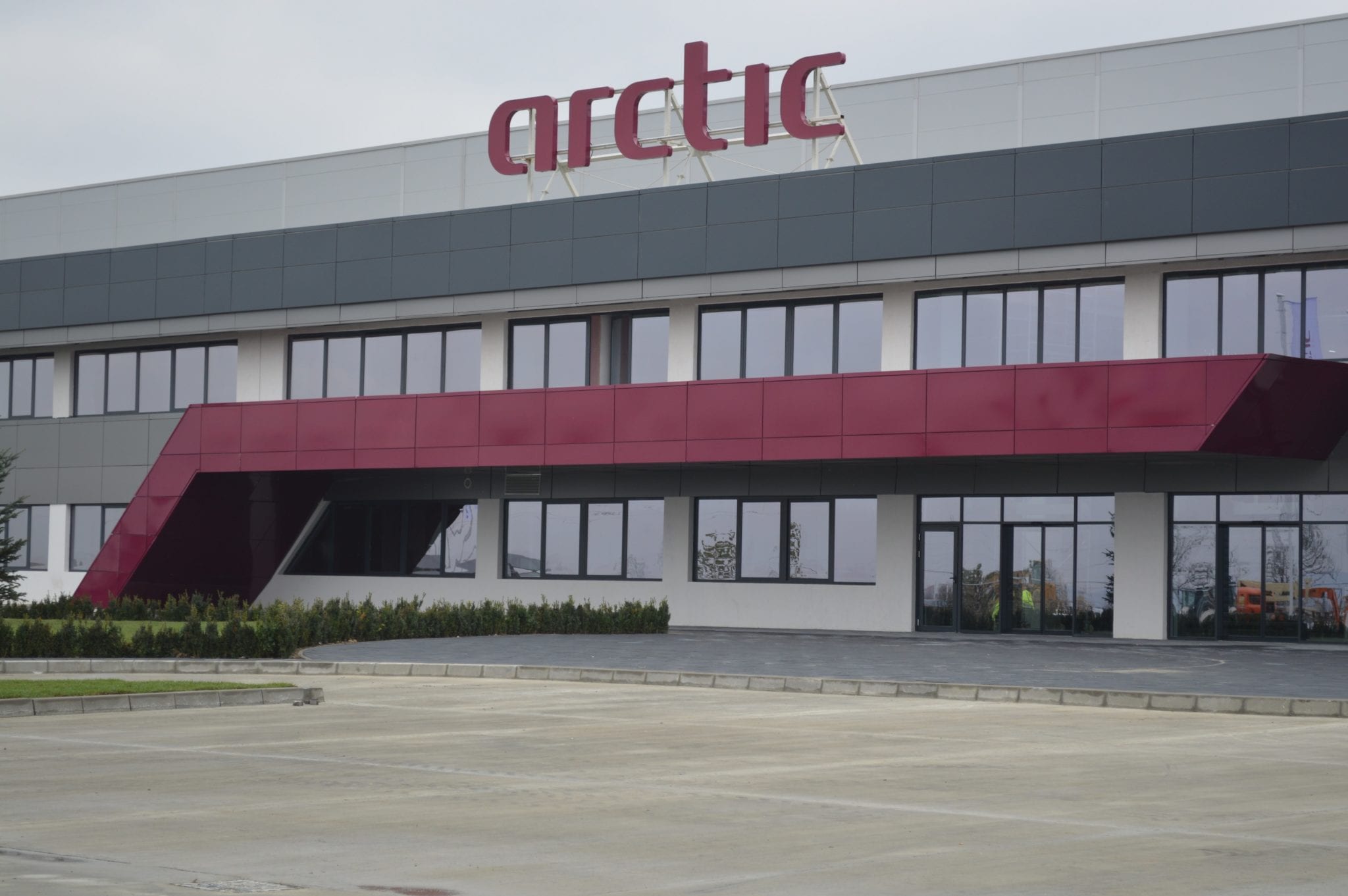 Arctic a investit 150 de milioane de euro pentru prima fabrică operațională Industry 4.0 din România