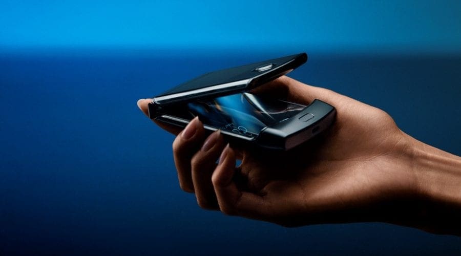 Motorola taie din prețul RAZR