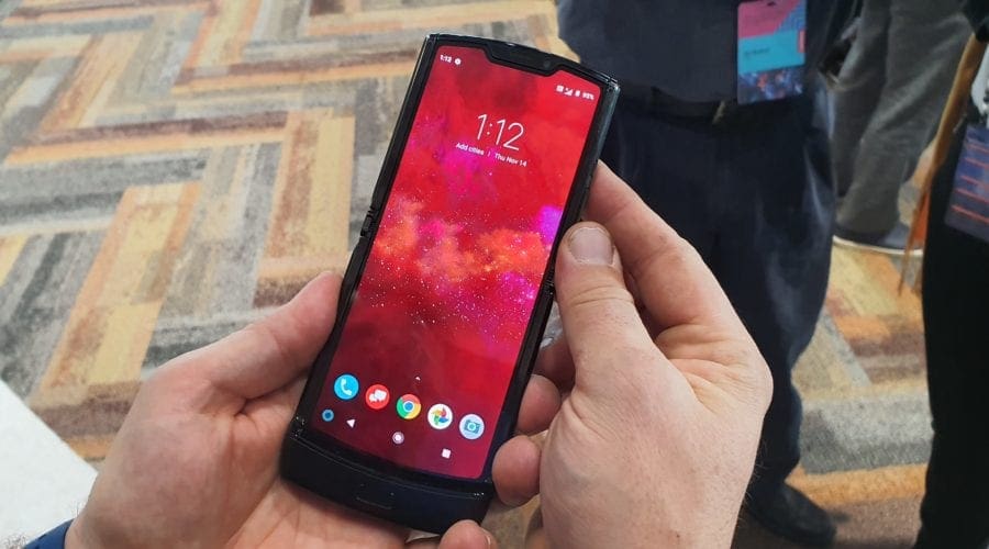 Noul Motorola razr va fi disponibil în România