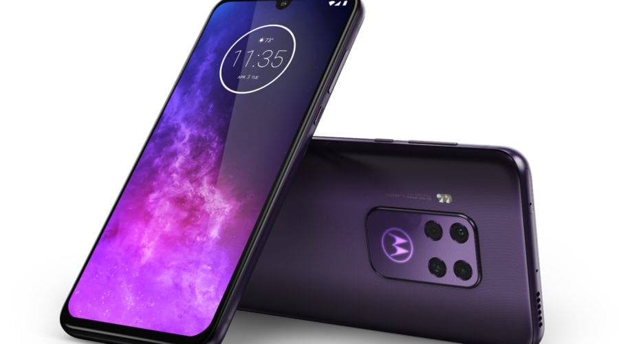 Review cu Motorola one Zoom, un smartphone ce iese din sfera midrange