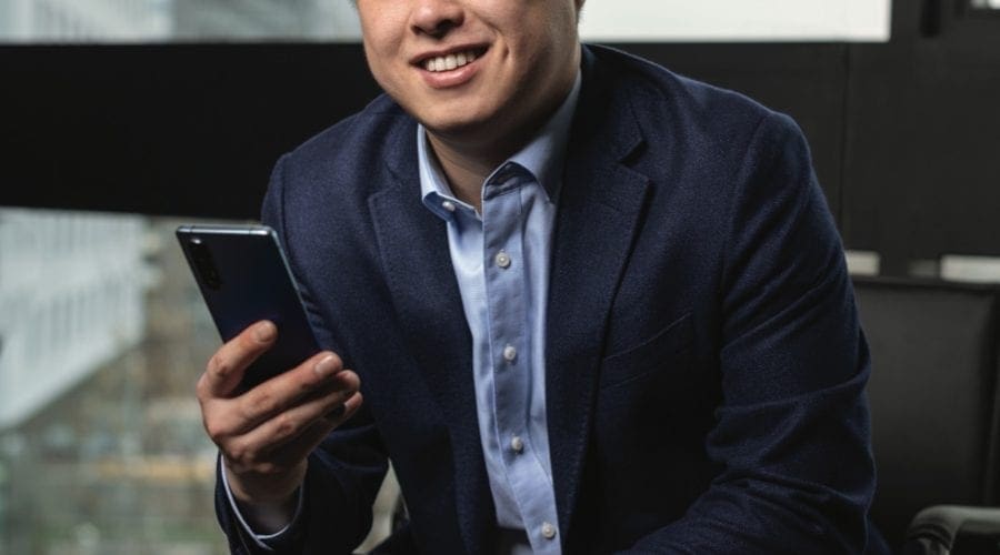 Unul din cele mai puternice branduri de smartphone-uri din lume, OPPO, vine in Romania. Interviu cu Shaohua Yang, General Manager Green Leaves Technical, Distribuitor OPPO Romania