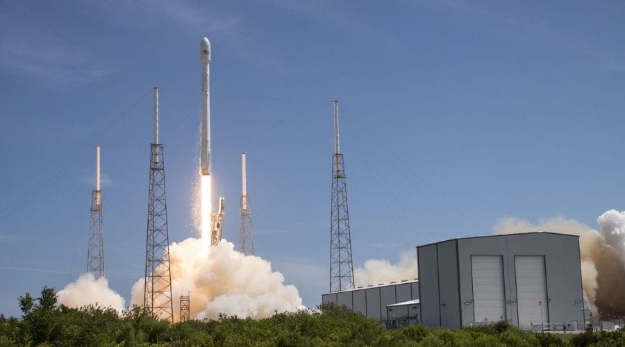 Cât va costa accesul la Starlink, serviciul de internet al lui Elon Musk