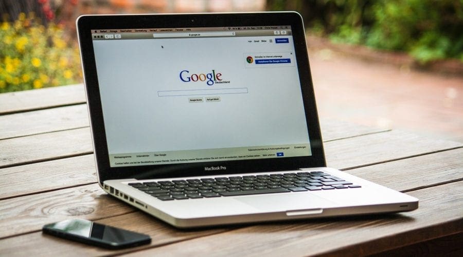 Ce au căutat românii pe Google în 2020: De la coronavirus la case de pariuri și școala la distanță