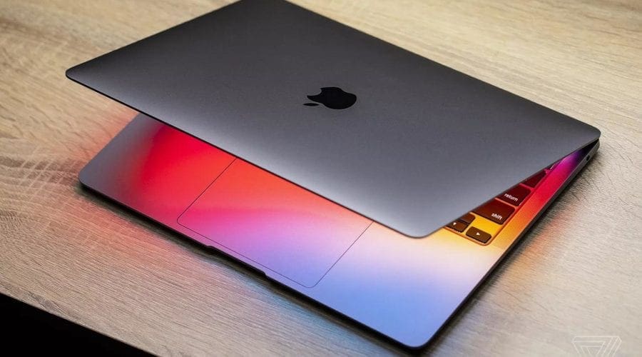 Mai mulți utilizatori MacBook Air întâmpină probleme cu screensaver-ul. Care ar fi motivul