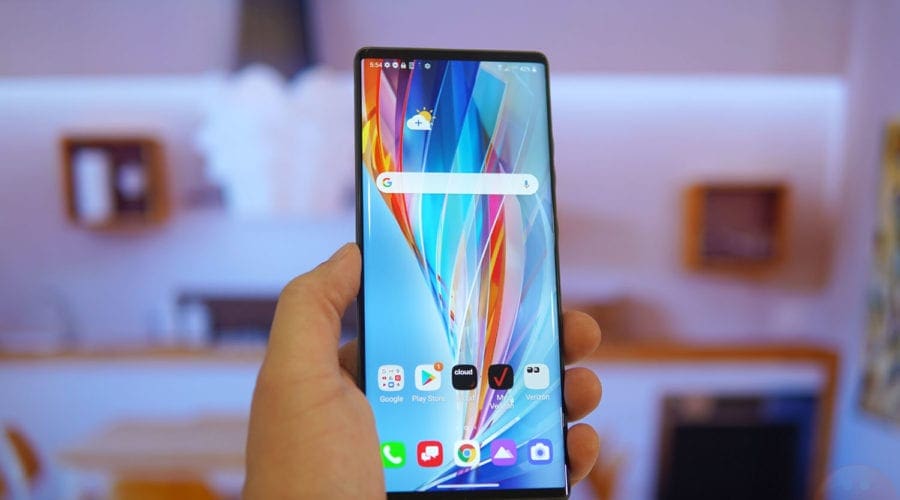 LG vinde divizia de smartphone-uri. Cine este potențialul cumpărător