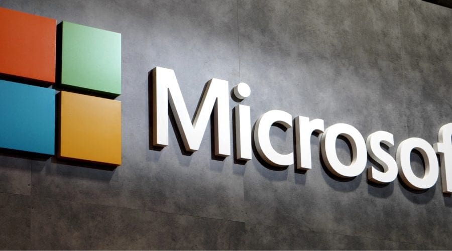 Pliabilul Microsoft Surface Duo va fi disponibil în Europa la un preț redus