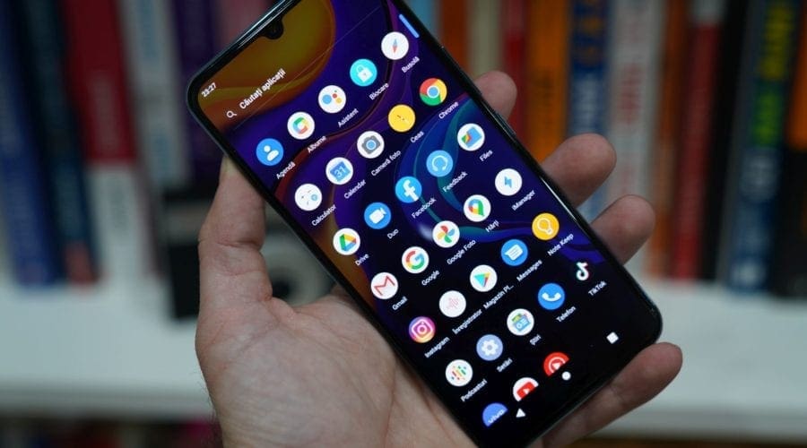 REVIEW vivo Y70, un midranger cu ecran AMOLED și senzor de amprentă sub display