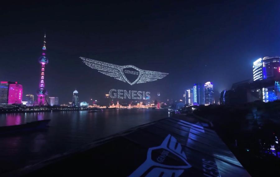 Genesis show cu drone