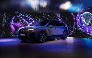 BMW este primul brand care aduce arta digitală în automobile