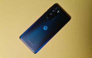 REVIEW Motorola Edge 30 Pro – Din bine în mai bine