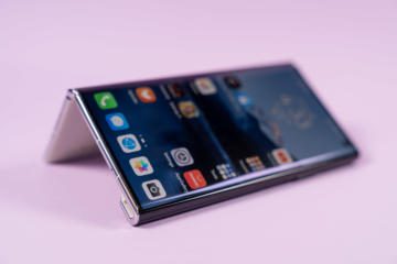 REVIEW Huawei Mate Xs 2, un pliabil exclusivist care se ridică la nivelul așteptărilor