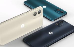 Motorola a lansat telefonul de buget Moto E13, cu baterie de 5000 mAh şi camera cu AI