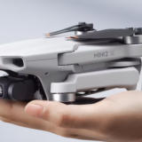 DJI Mini 2 SE e o dronă de mai puţin de 249 de grame, cu preţ accesibil