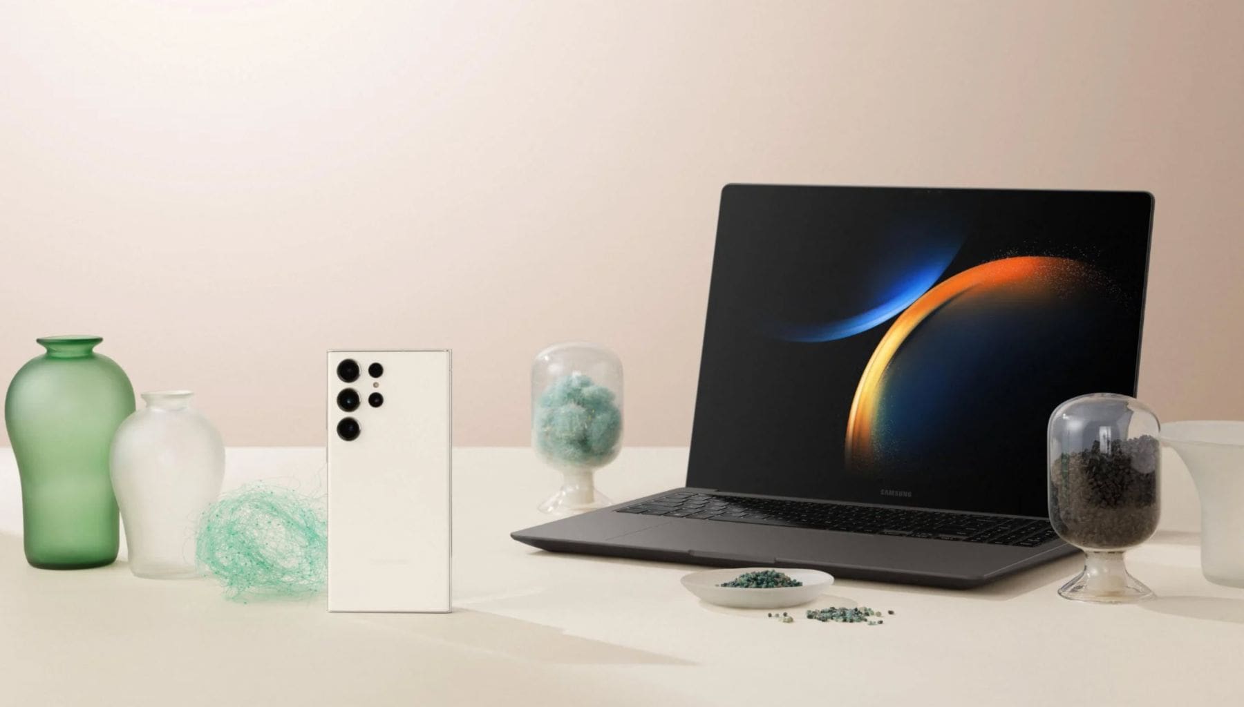 Android 14 ar putea transforma smartphone-ul într-un webcam