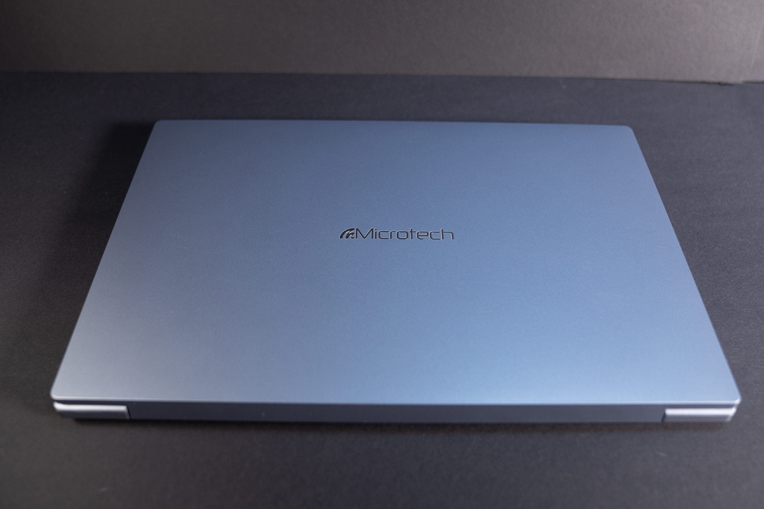 REVIEW Microtech CoreBook CB15A, un nou concurent pe piața de laptopuri ...