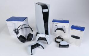 PlayStation 5 de Black Friday: recomandări de jocuri și accesorii esențiale