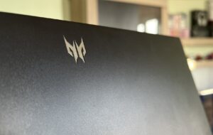 ACER Predator Helios 18 sau cum arată un laptop de gaming pentru băieți mari (review)