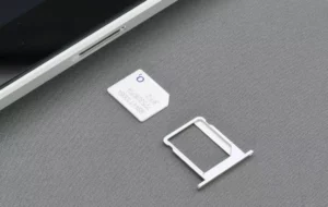 Utilizatorii de Android pot acum transfera eSIM-uri între telefoane de la diferite brand-uri