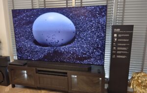 Samsung a anunțat gama sa de televizoare pentru 2024: AI-ul, din nou în prim plan