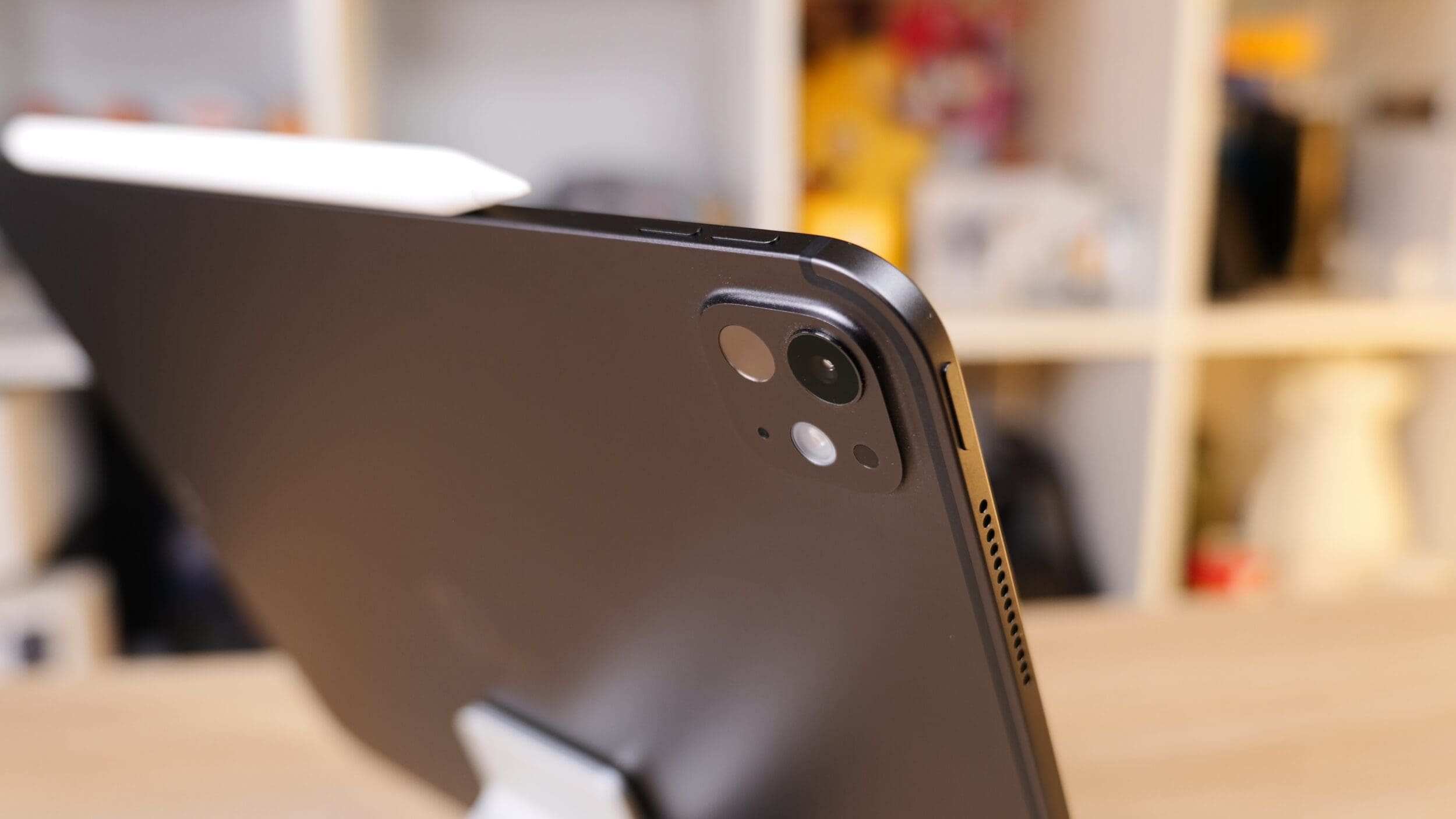 Apple schimbă configurația camerei frontale pe viitorul iPad Pro