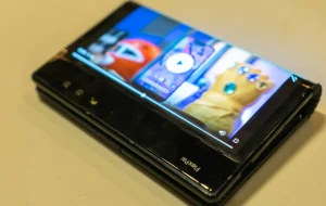 Producătorul primului telefon pliabil a dat faliment