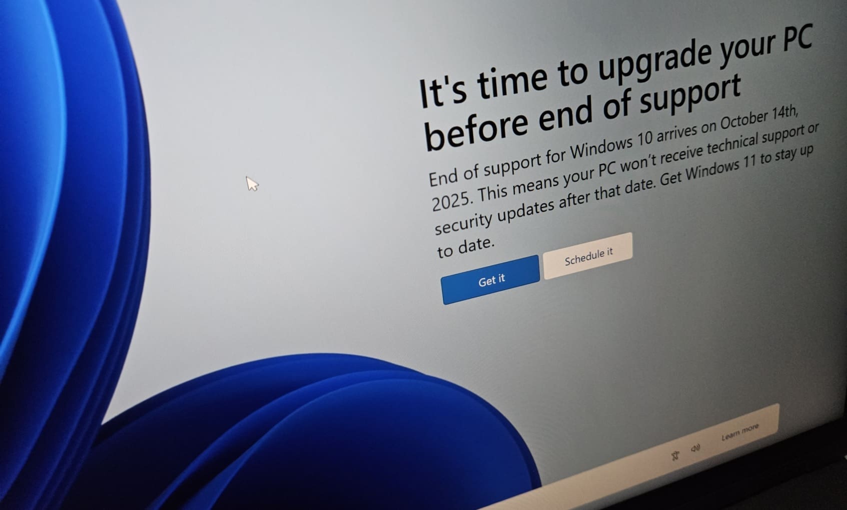 Microsoft extinde gratuit suportul de securitate pentru Windows 10, dar cu condiții