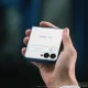 Apple a publicat o reclamă pentru … Galaxy Z Flip7