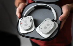 Nothing lansează primele căști over-ear Headphone (1)
