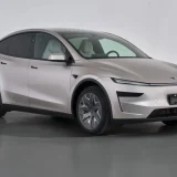Tesla a lansat oficial Model YL, un SUV electric cu 6 locuri