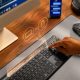 Logitech lansează tastatura care te va scăpa de grija bateriei