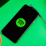 Tot conținutul premium Spotify a ajuns deja pe torrente: 300TB de date