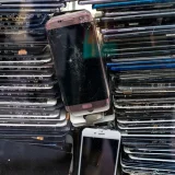 Cercetătorii au folosit telefoane vechi pentru a construi un data center mai performant decât tehnologiile dedicate