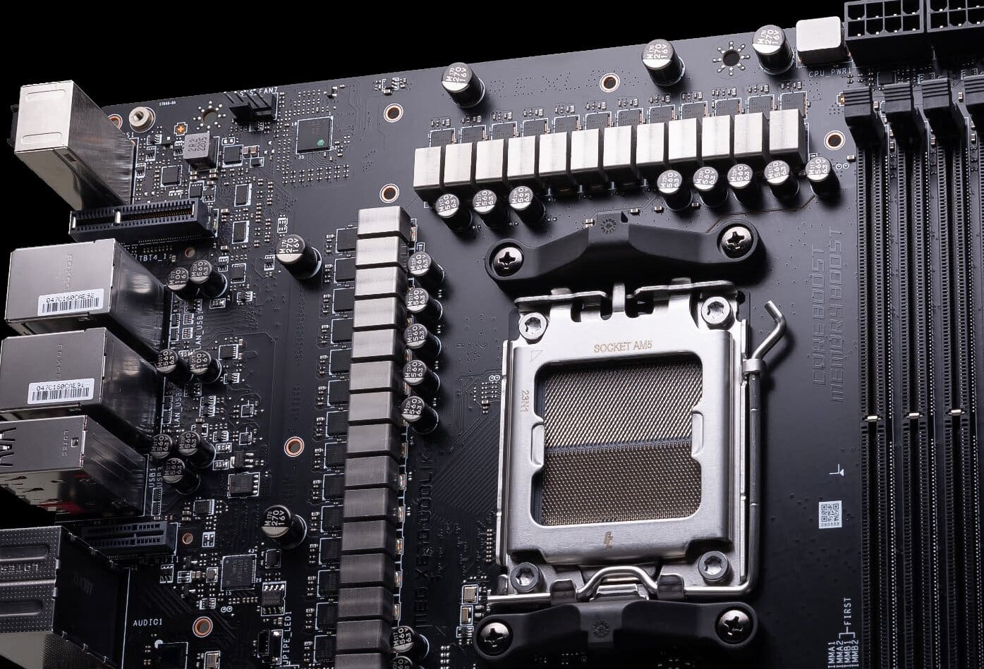 ASUS și MSI au introdus suport pentru AMD EXPO ULL pe plăcile de bază cu chipset din seria 600