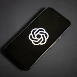 OpenAI reintroduce limite de utilizare ChatGPT pentru a controla utilizarea resurselor