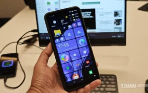 Lansarea NexPhone a fost amânată pe anul viitor